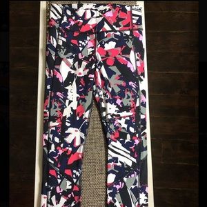 NWOT Lululemon navy, pink, black, & white leggings